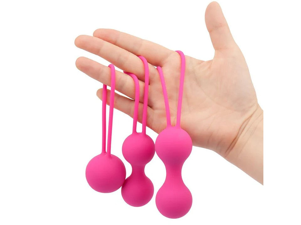 BOLAS KEGEL TRIO