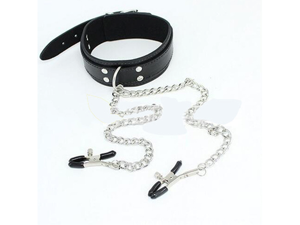 COLLAR CON PEZONERAS