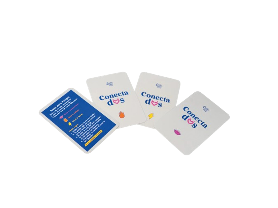 JUEGO DE CARTAS CONECTADOS